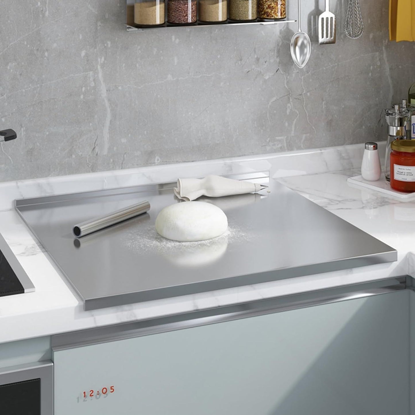 528537901